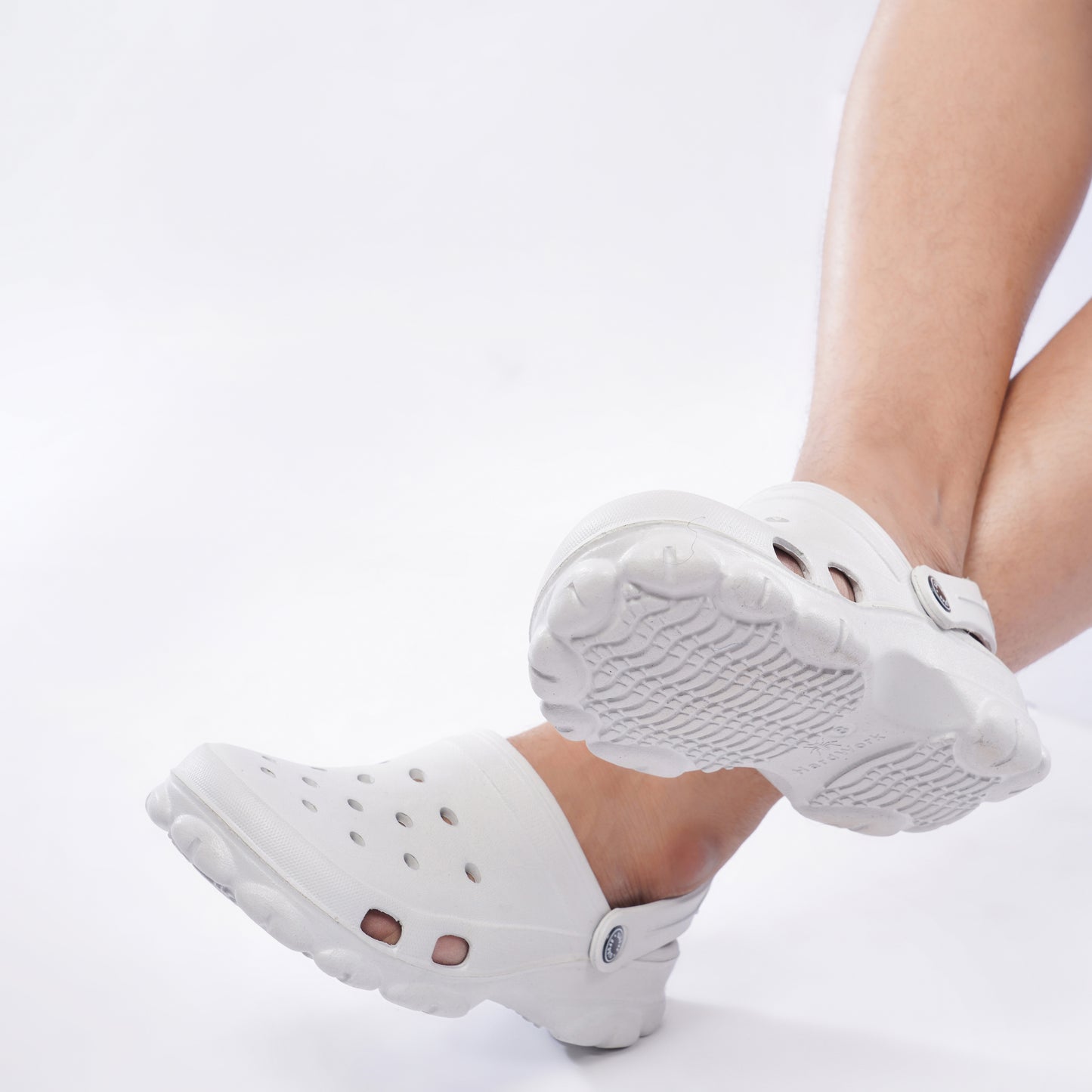 HARDWORK Clogs – Off White