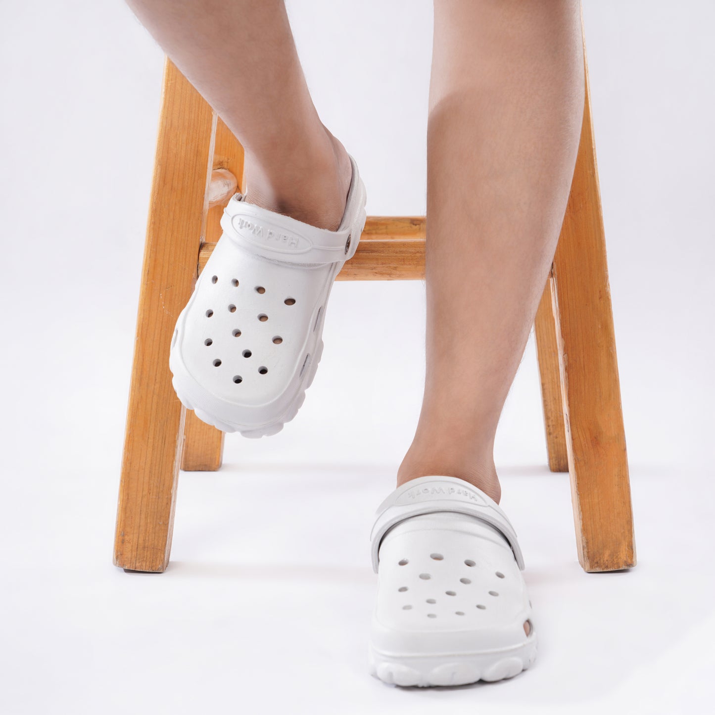 HARDWORK Clogs – Off White